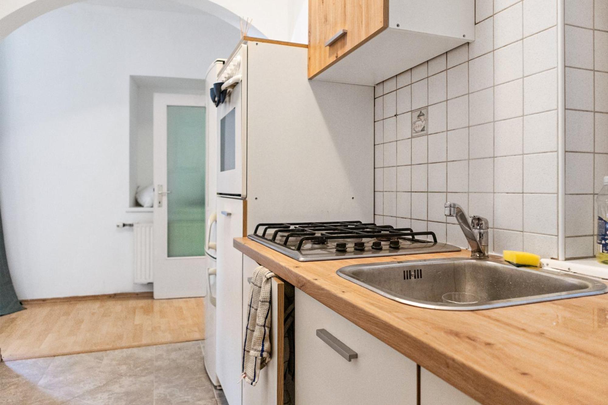 Welcoming 3Br Budget Apt. Well Connected Viyana Dış mekan fotoğraf